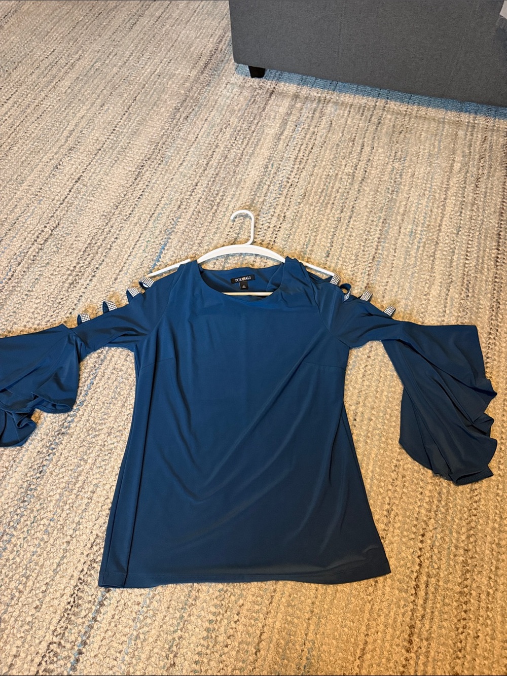 Roz & Ali Blue Cold-Shoulder Ruffle Sleeve Blouse